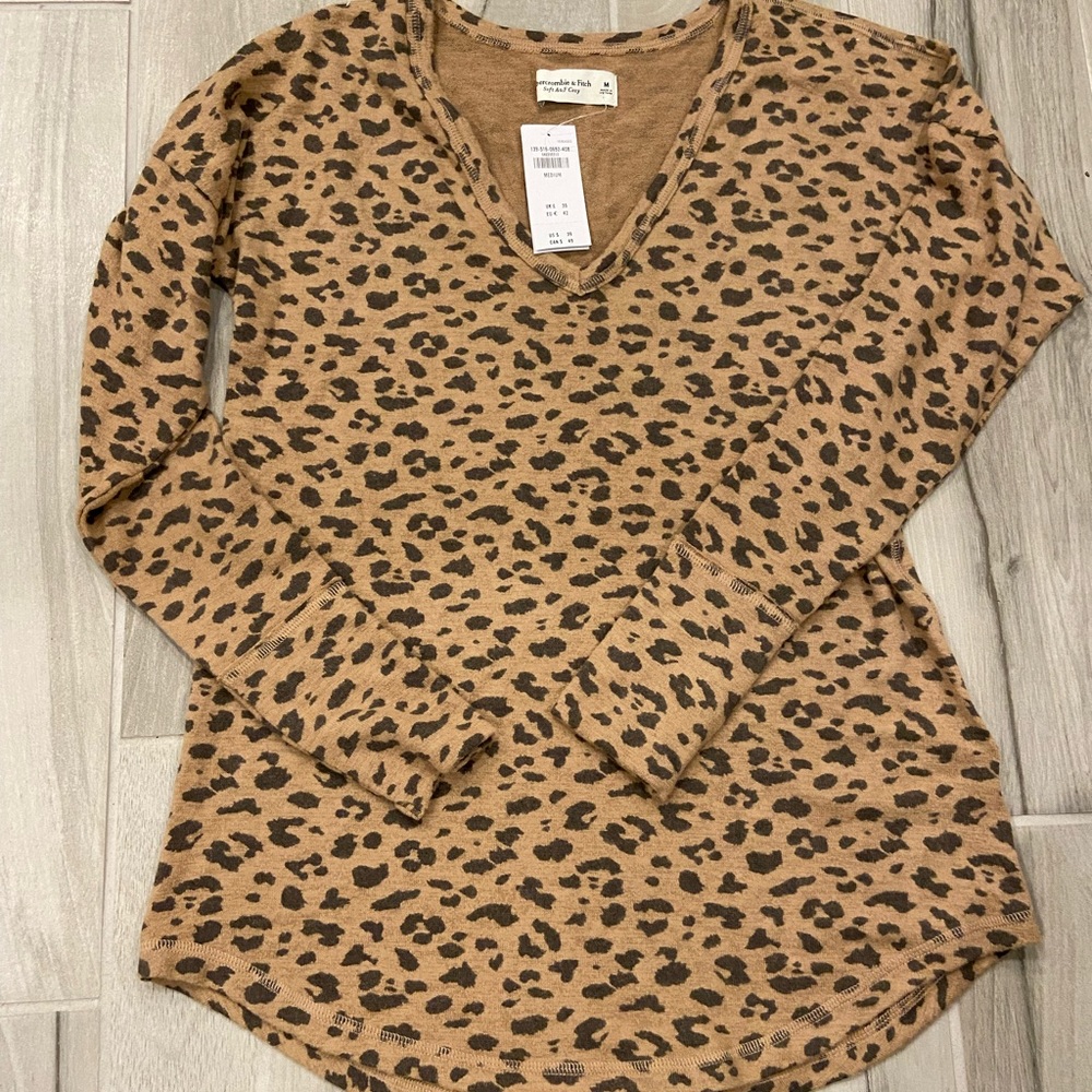 Abercrombie & Fitch long sleeved leopard print shirt